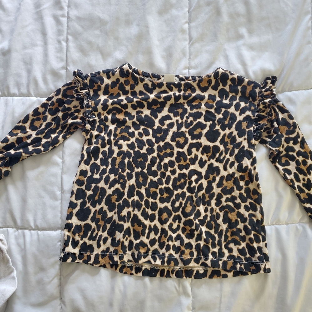 Ruffle leopard shirt